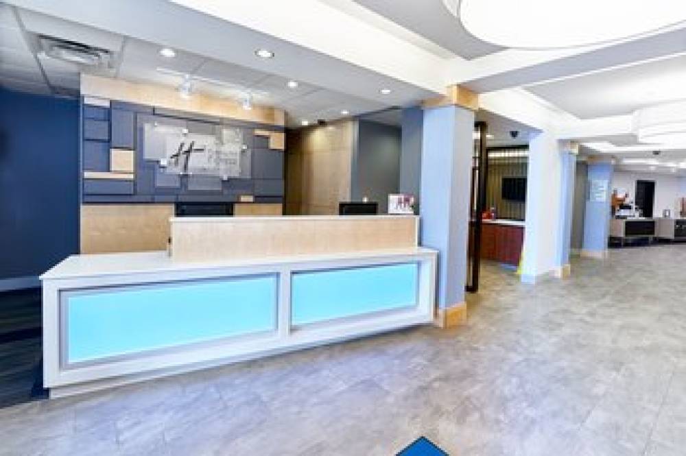 Holiday Inn Express & Suites Dieppe Airport