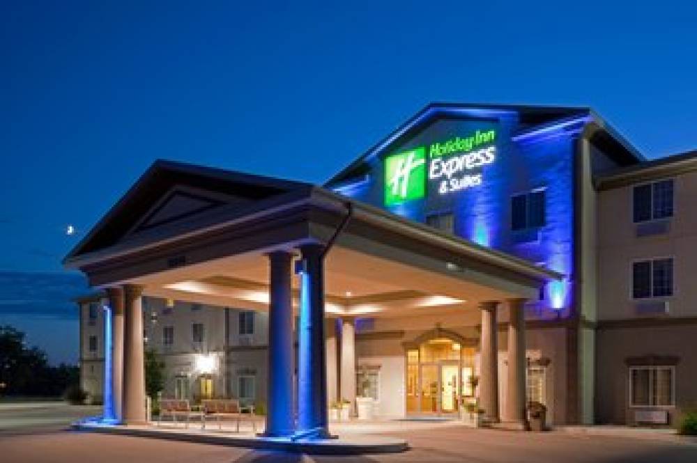 Holiday Inn Express & Suites EAU CLAIRE NORTH 6