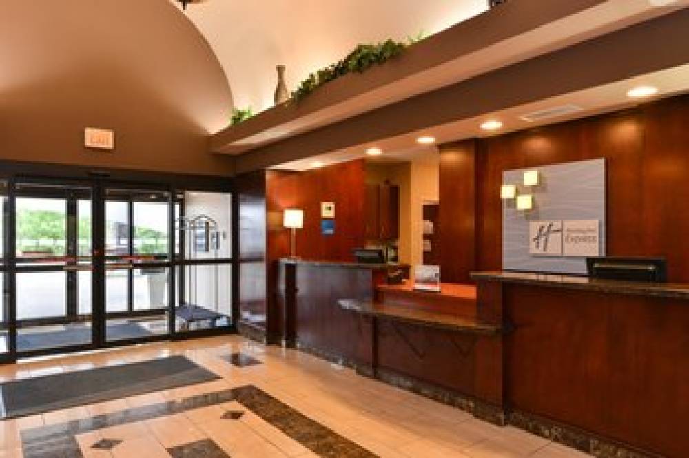 Holiday Inn Express & Suites EDMONTON NORTH 2