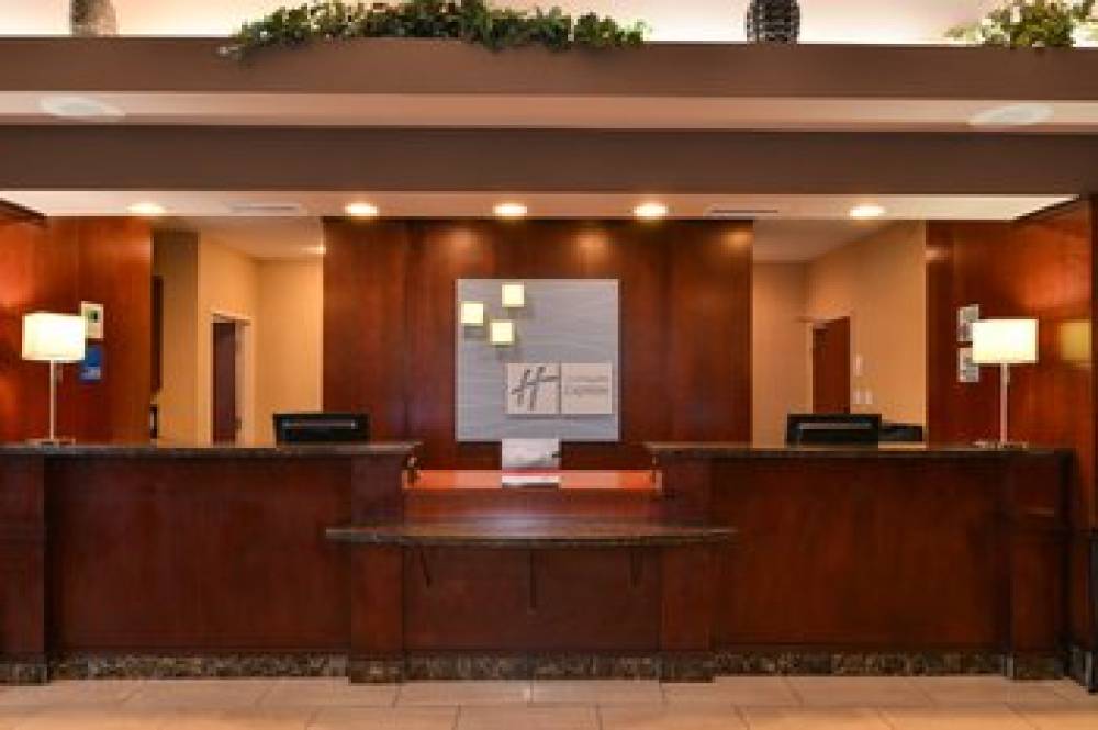 Holiday Inn Express & Suites Edmonton North