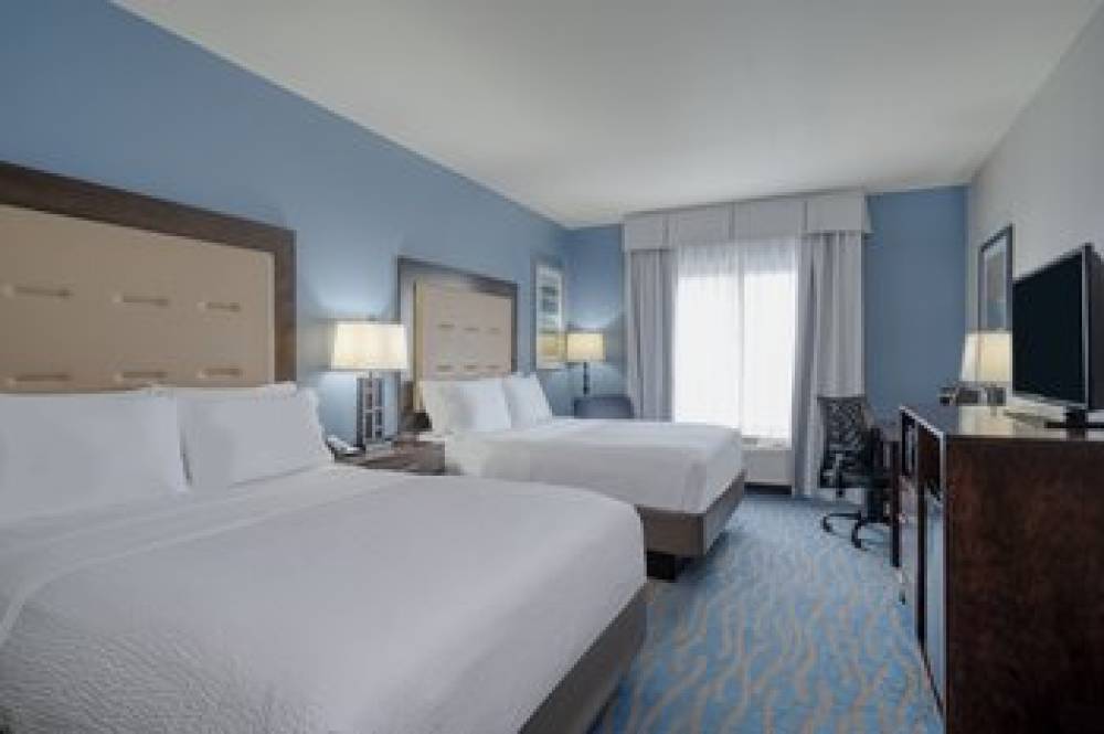 Holiday Inn Express & Suites EDWARDSVILLE 8