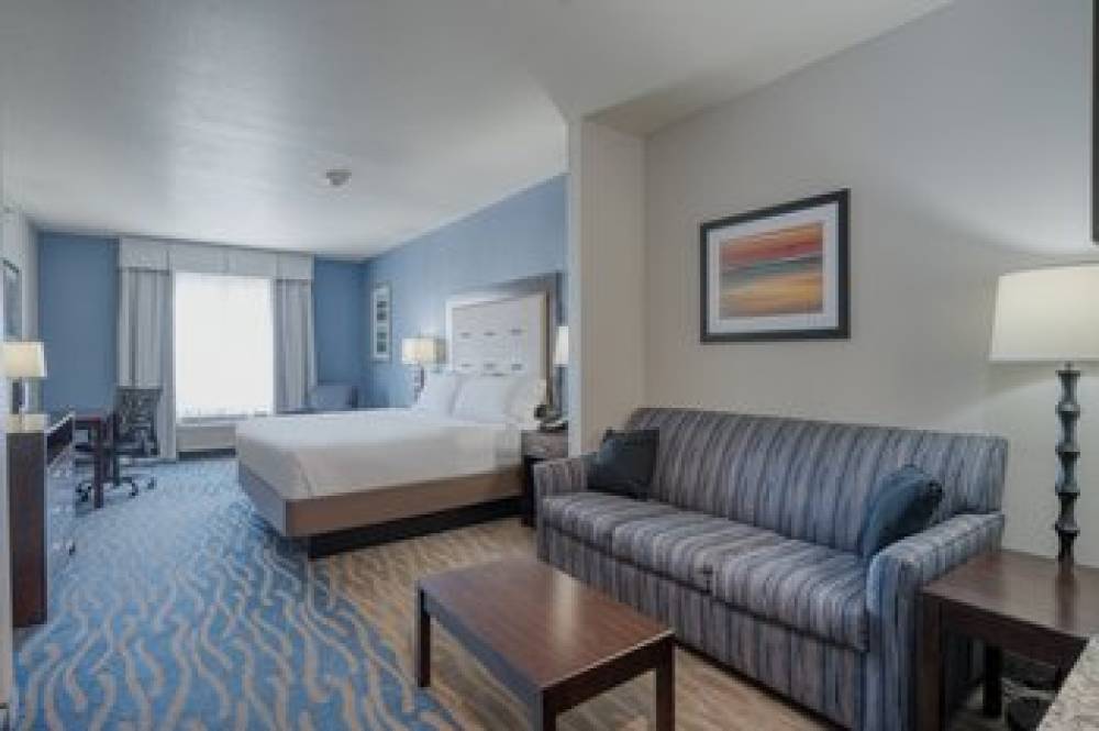 Holiday Inn Express & Suites EDWARDSVILLE 3