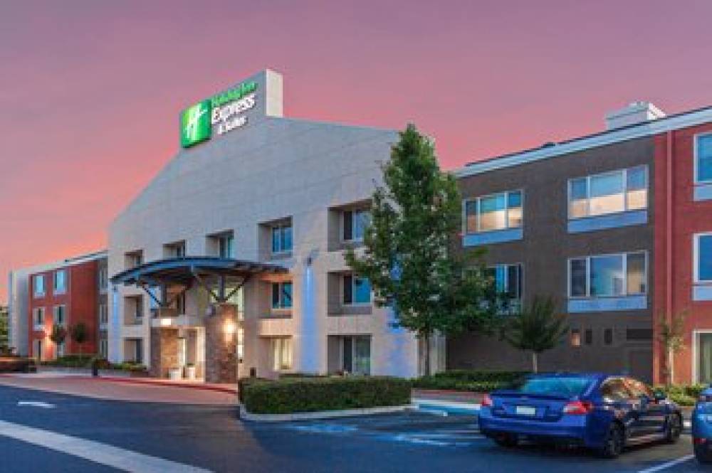 Holiday Inn Express & Suites ELK GROVE WEST I-5 6