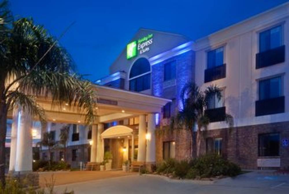 Holiday Inn Express & Suites FAIRFIELD-NORTH 6