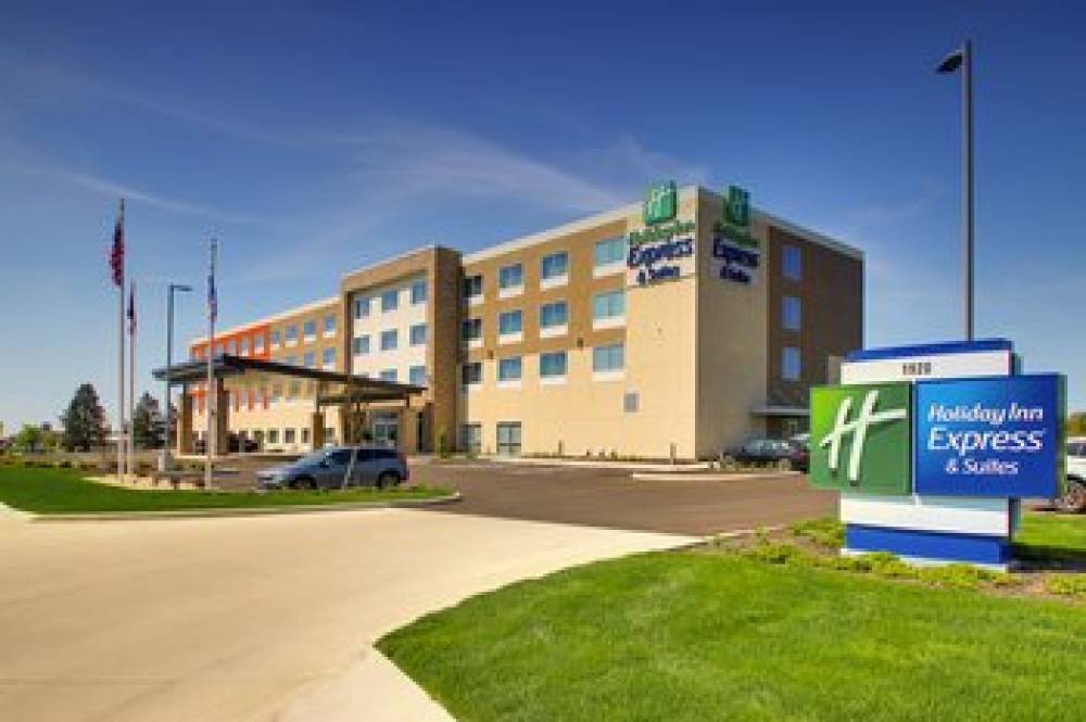 Holiday Inn Express & Suites FINDLAY NORTH 1