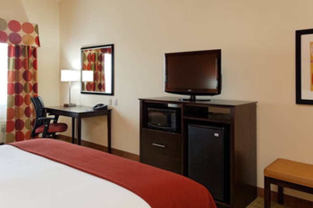 Holiday Inn Express & Suites FLORENCE NORTHEAST 2