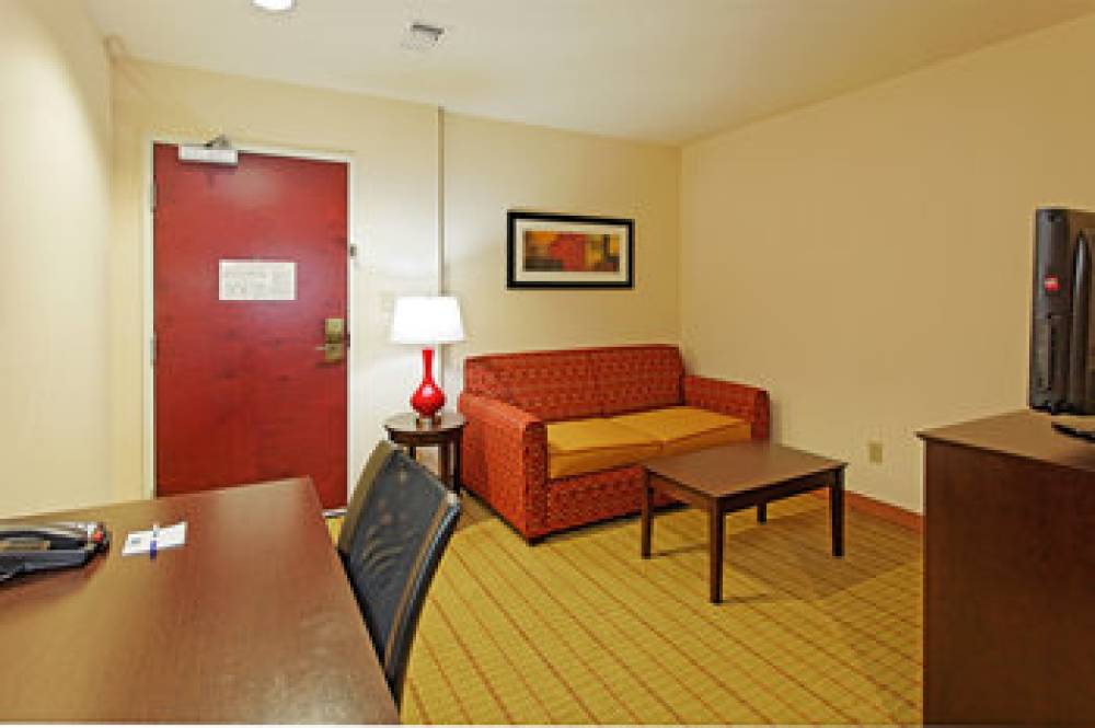 Holiday Inn Express & Suites FLORENCE NORTHEAST 8