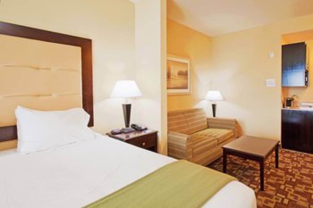 Holiday Inn Express & Suites FOLEY - N GULF SHORES 5