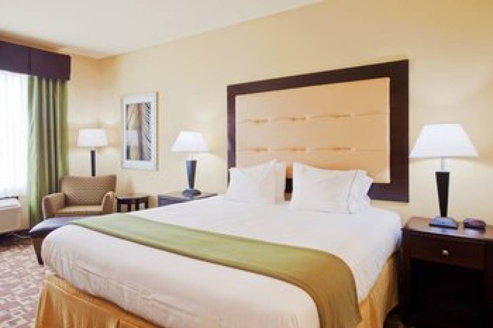 Holiday Inn Express & Suites FOLEY - N GULF SHORES 4