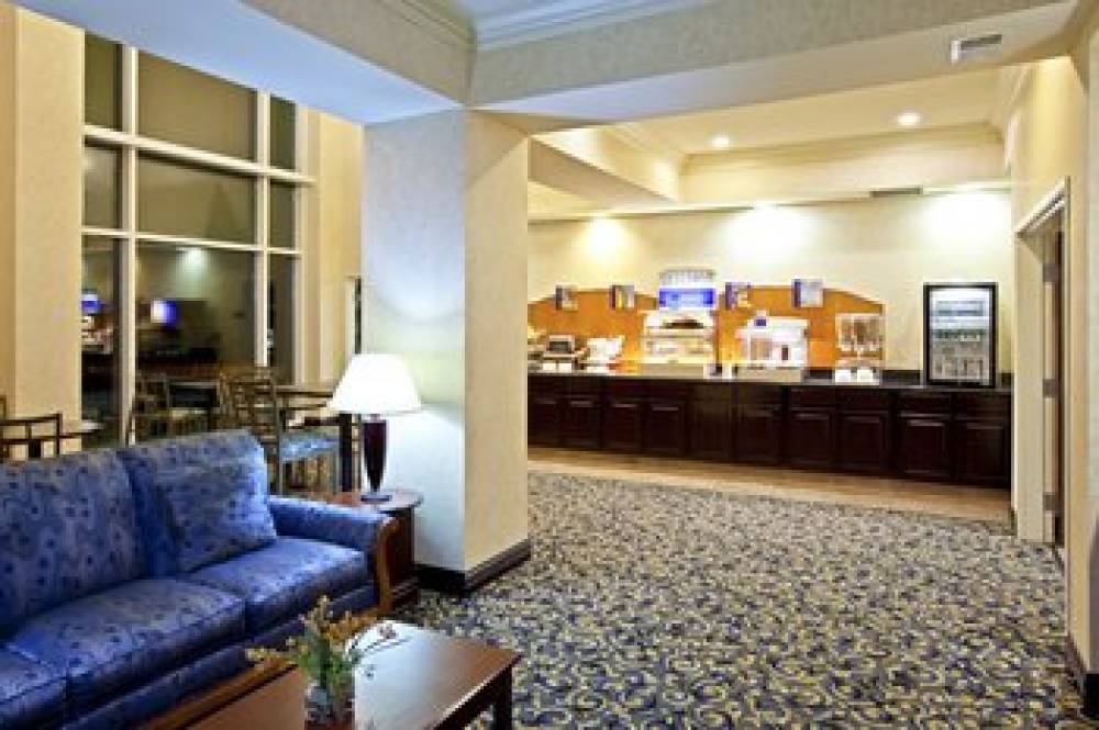 Holiday Inn Express & Suites FRANKFORT 3