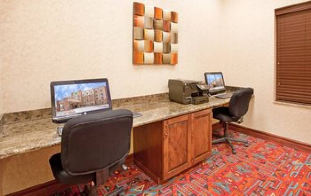 Holiday Inn Express & Suites GALLUP EAST 8