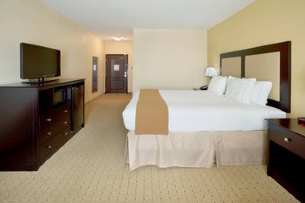 Holiday Inn Express & Suites GEORGETOWN 2