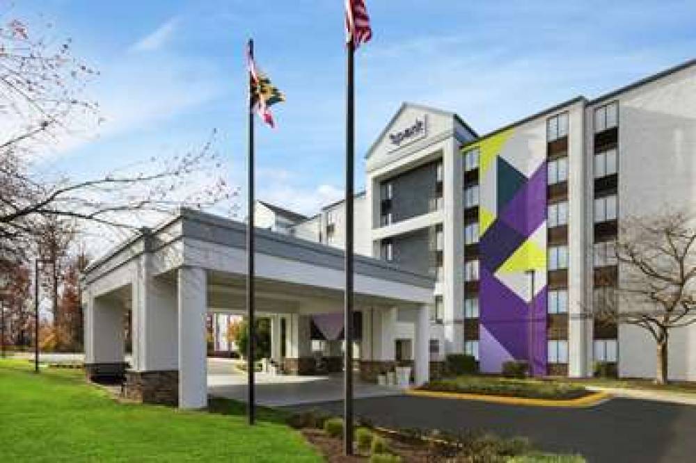 Holiday Inn Express & Suites GERMANTOWN - GAITHERSBURG 1