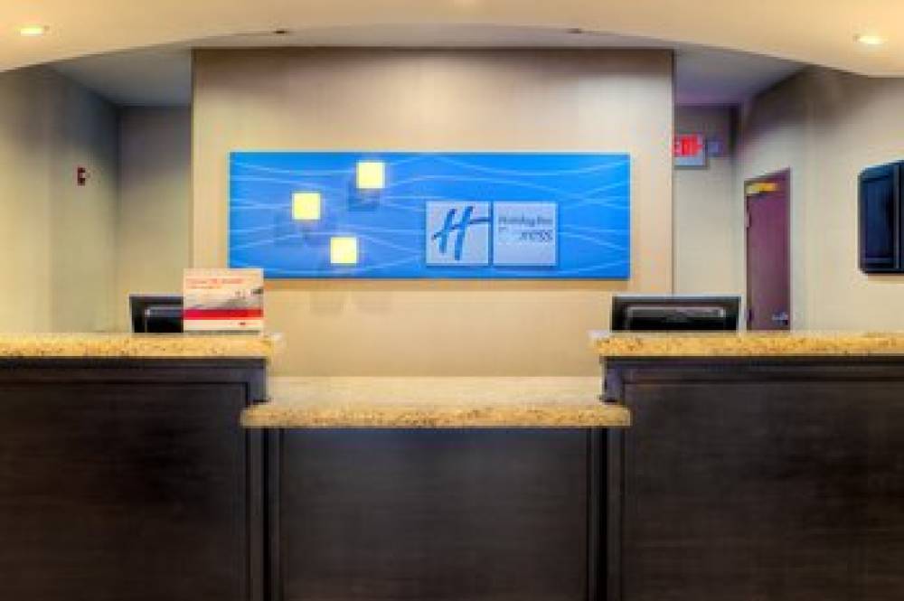 Holiday Inn Express & Suites GRANBURY 9