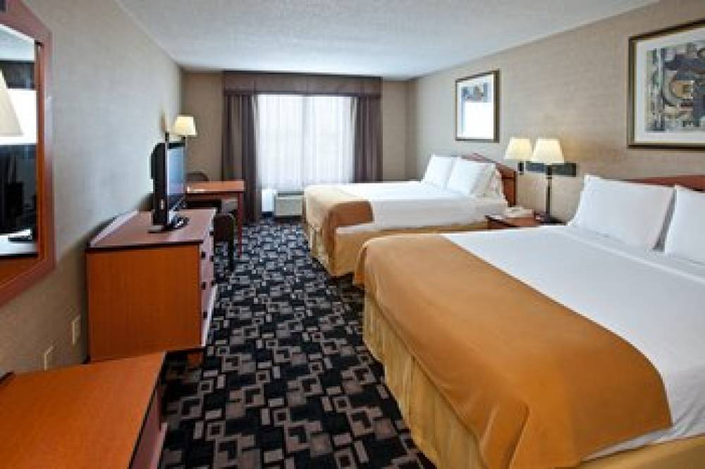 Holiday Inn Express & Suites GREENWOOD 2