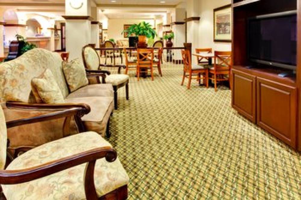 Holiday Inn Express & Suites Greenwood