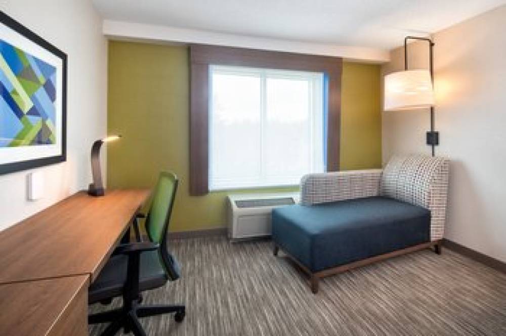 Holiday Inn Express & Suites HALIFAX AIRPORT 7