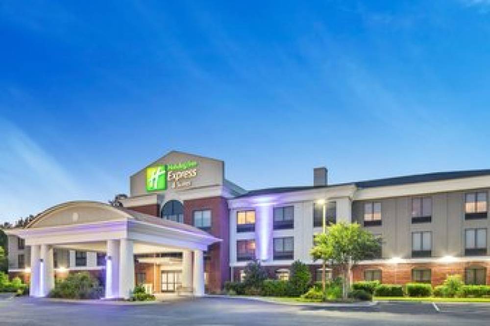 Holiday Inn Express & Suites HARDEEVILLE-HILTON HEAD 1