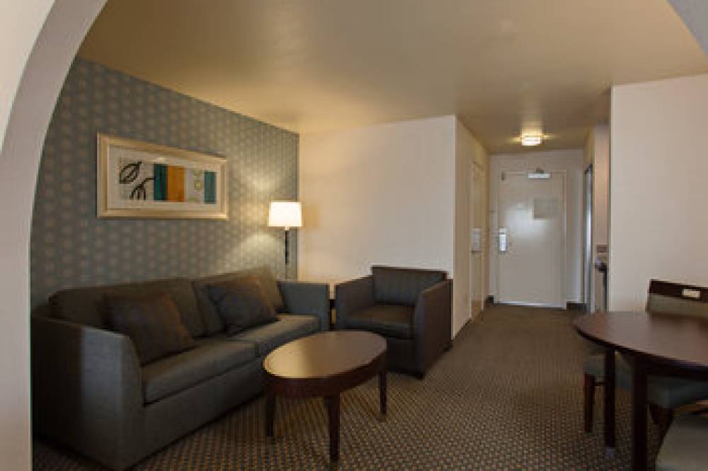 Holiday Inn Express & Suites HERMOSA BEACH 3