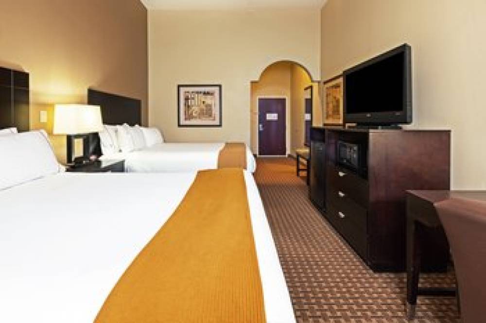 Holiday Inn Express & Suites HOUSTON-ALVIN 3