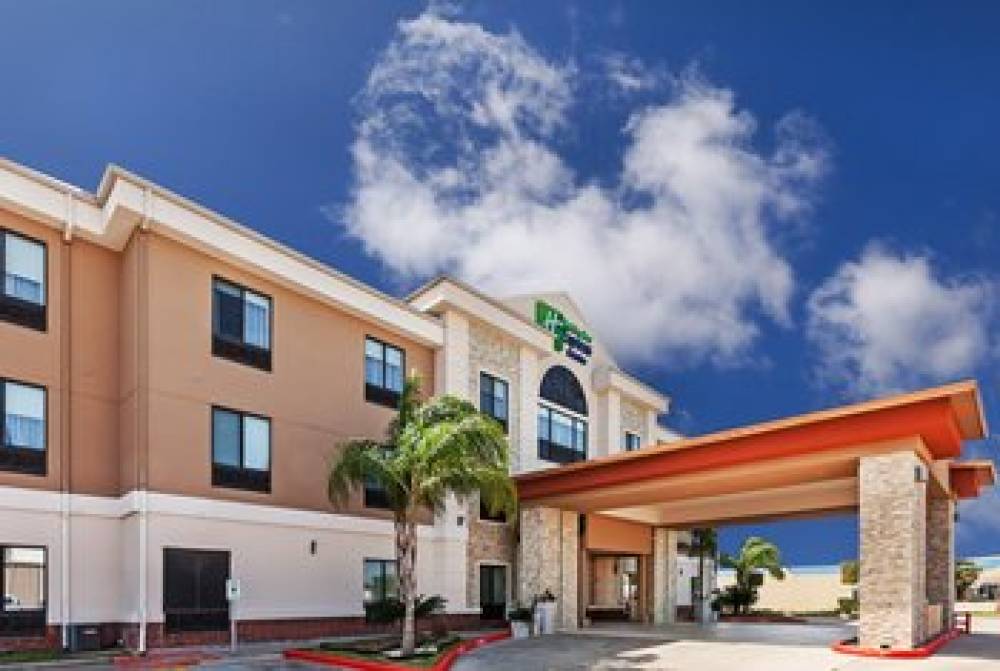 Holiday Inn Express & Suites Houston East