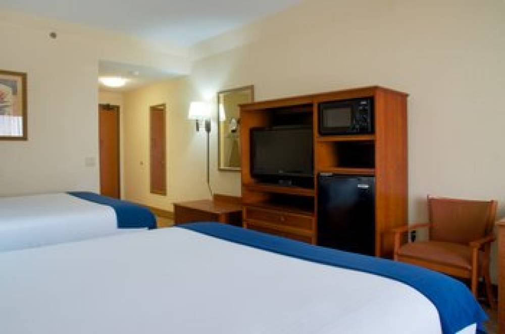 Holiday Inn Express & Suites HOUSTON - MEMORIAL PARK AREA 4