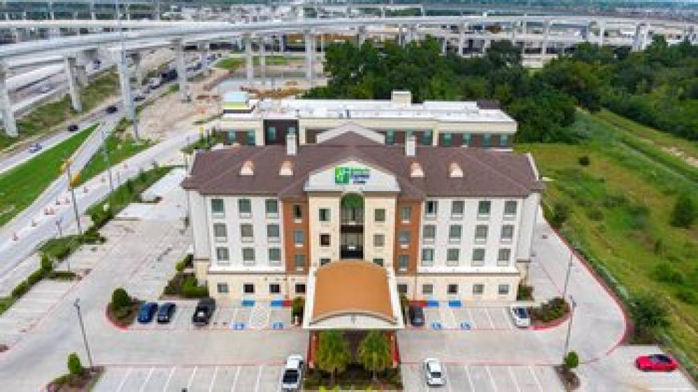 Holiday Inn Express & Suites HOUSTON SOUTH - PEARLAND 2