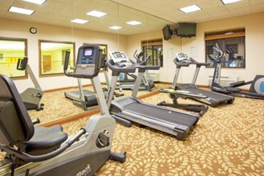 Holiday Inn Express & Suites HOWELL 8