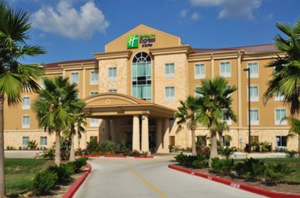 Holiday Inn Express & Suites HUNTSVILLE 1