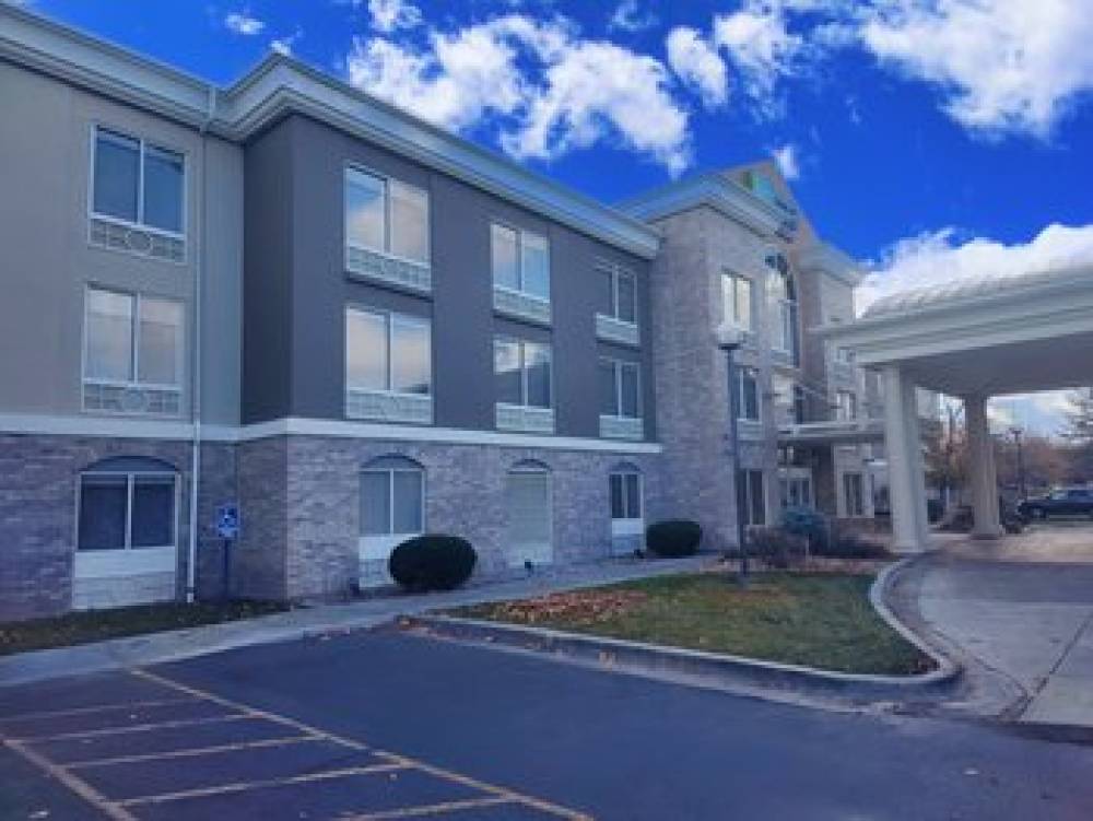 Holiday Inn Express & Suites IDAHO FALLS 1