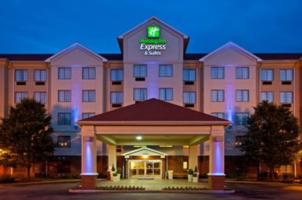 Holiday Inn Express & Suites Indianapolis East