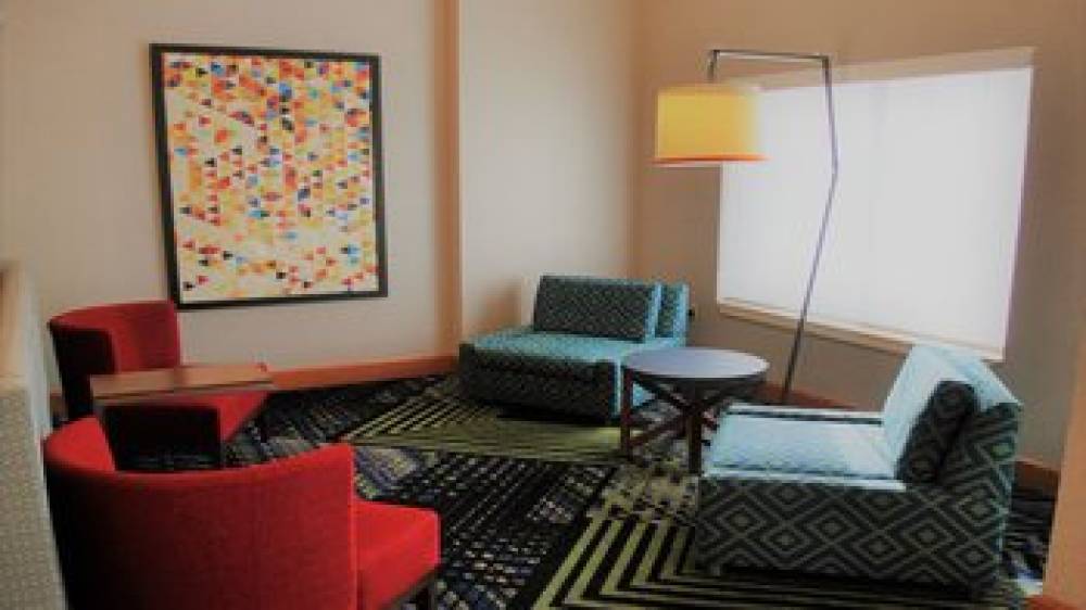 Holiday Inn Express & Suites INDIANAPOLIS NORTH - CARMEL 5