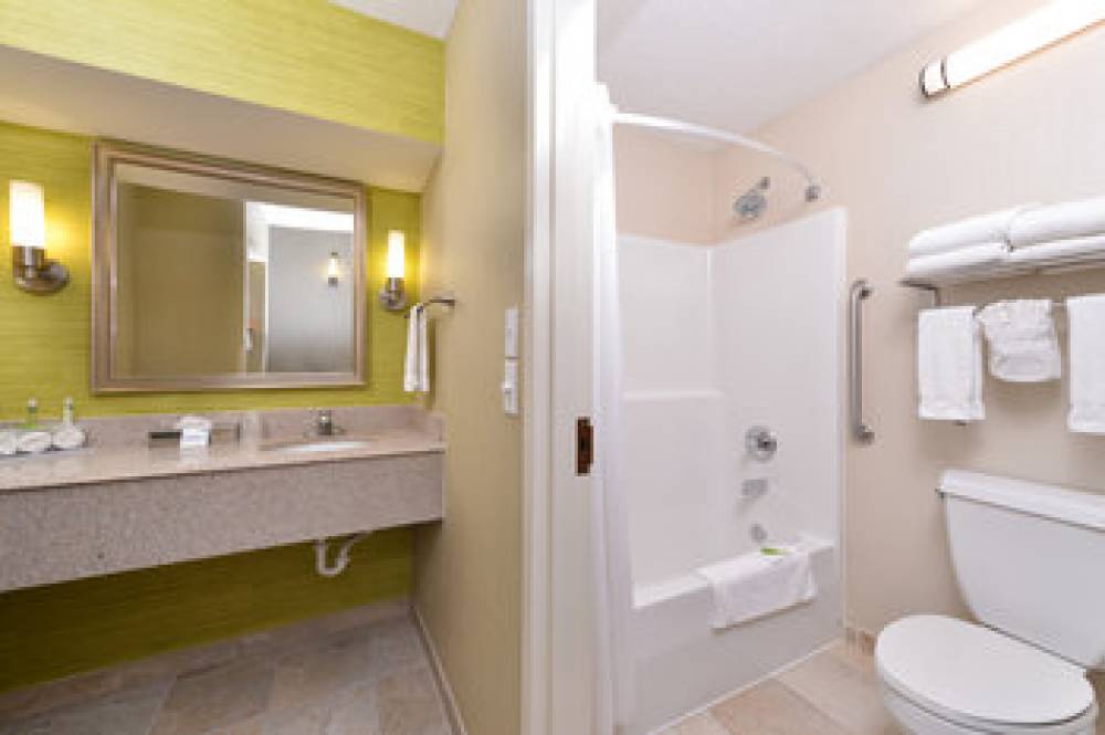 Holiday Inn Express & Suites INDIANAPOLIS W - AIRPORT AREA 9