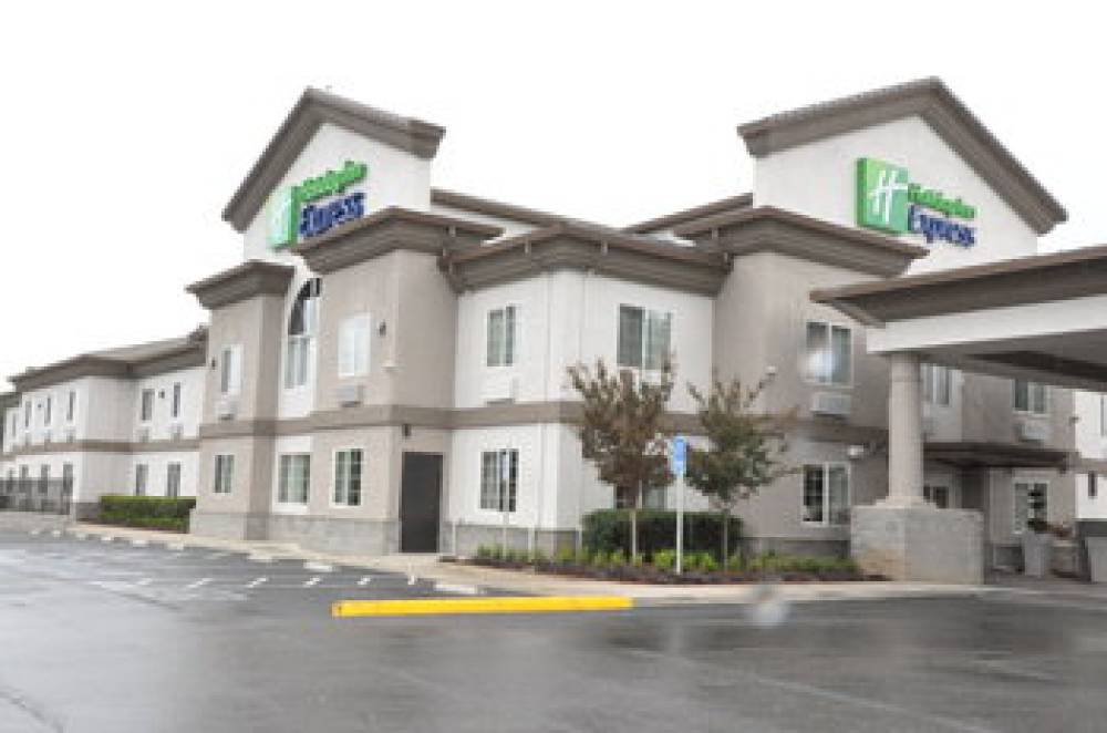 Holiday Inn Express & Suites JACKSON 3