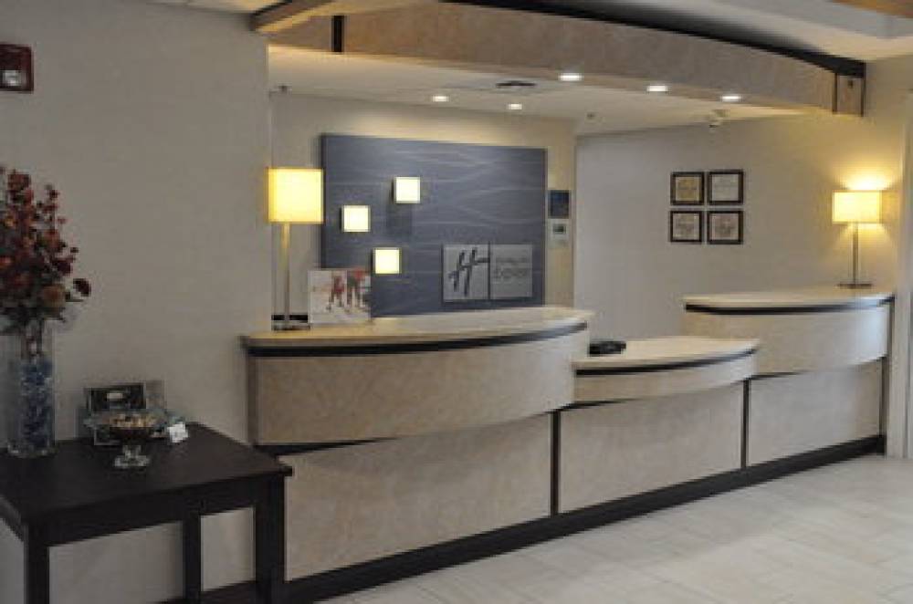 Holiday Inn Express & Suites JACKSON 5