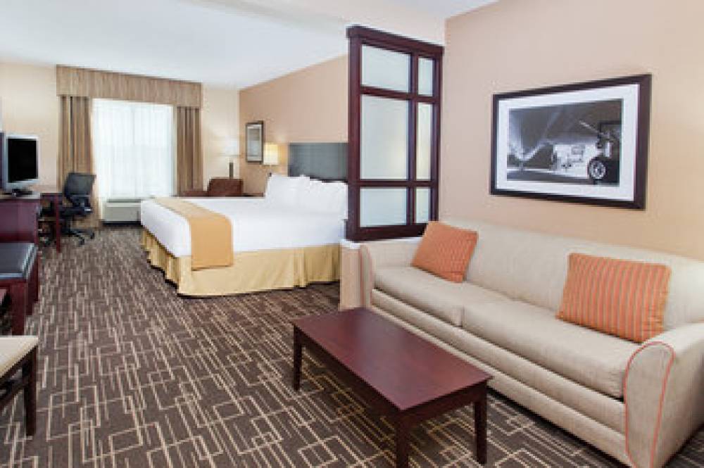 Holiday Inn Express & Suites JACKSON NORTHEAST 3