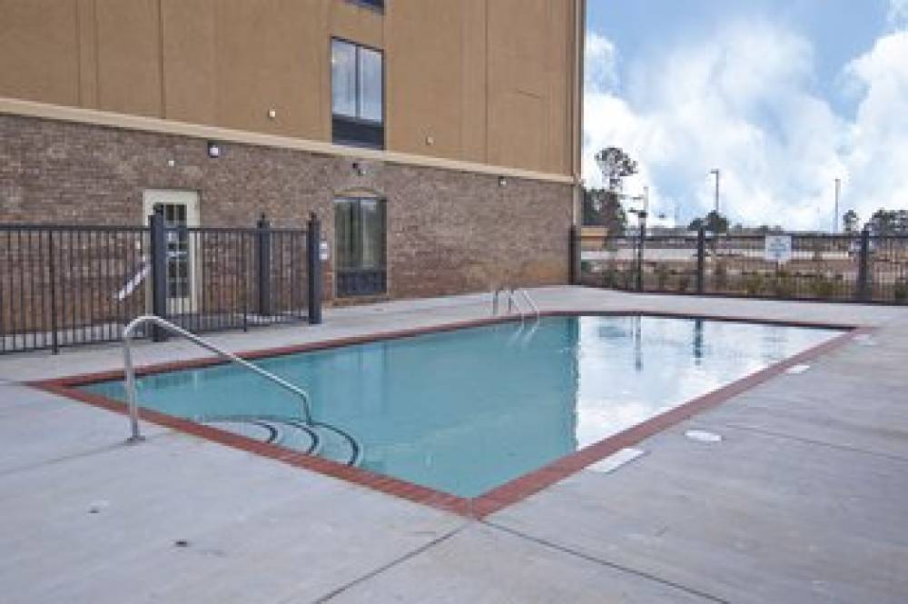 Holiday Inn Express & Suites JACKSON/PEARL INTL AIRPORT 8