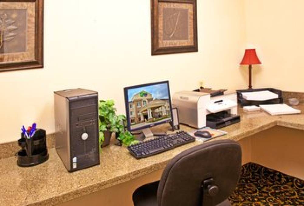 Holiday Inn Express & Suites JACKSONVILLE 8