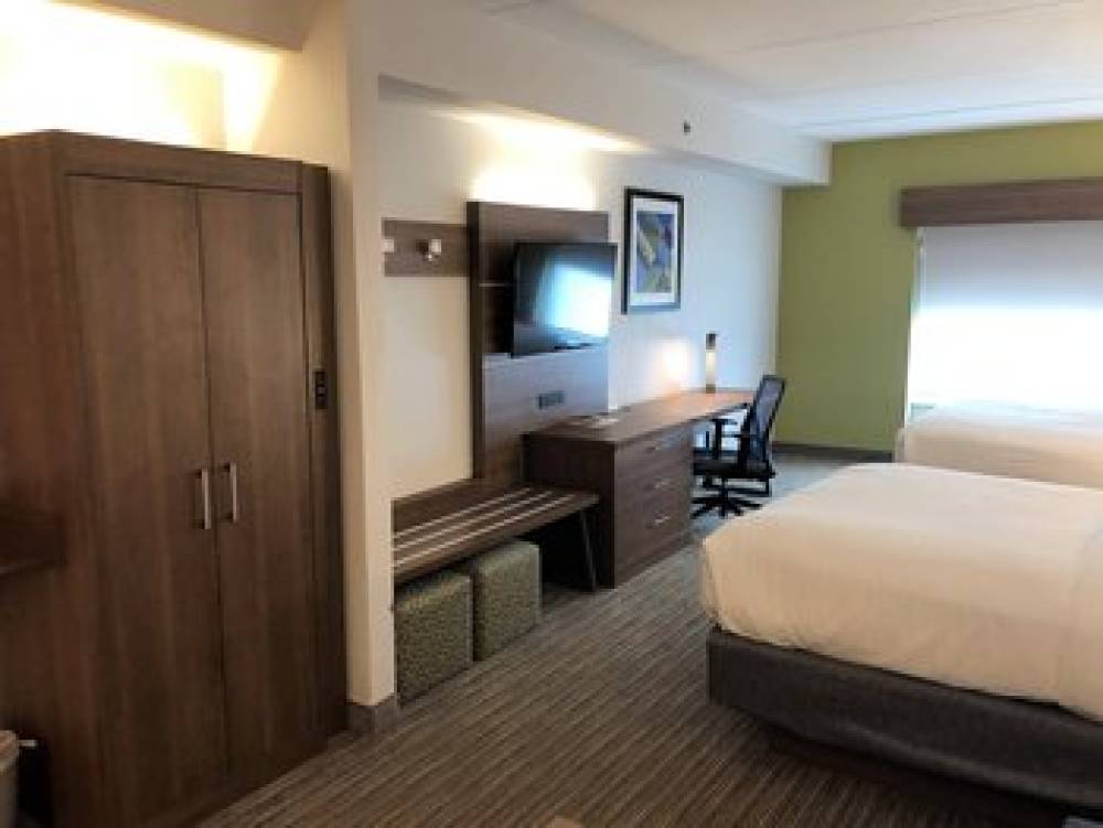 Holiday Inn Express & Suites JACKSONVILLE NORTH-FERNANDINA  8