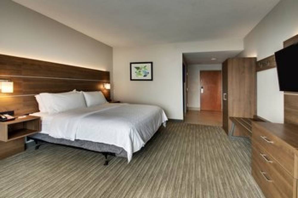 Holiday Inn Express & Suites JACKSONVILLE NORTH-FERNANDINA  9