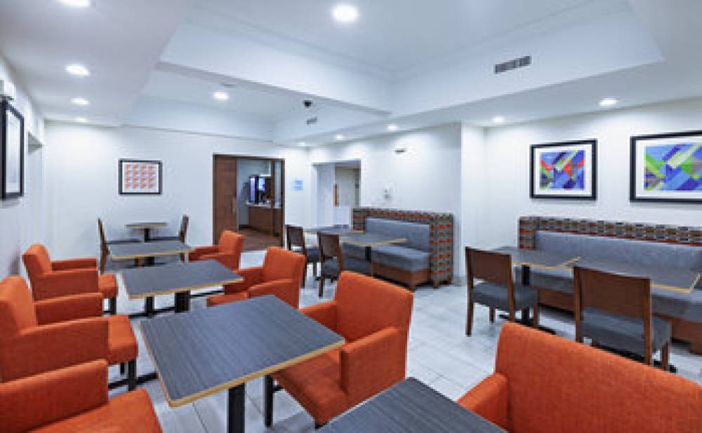 Holiday Inn Express & Suites JENKS 4