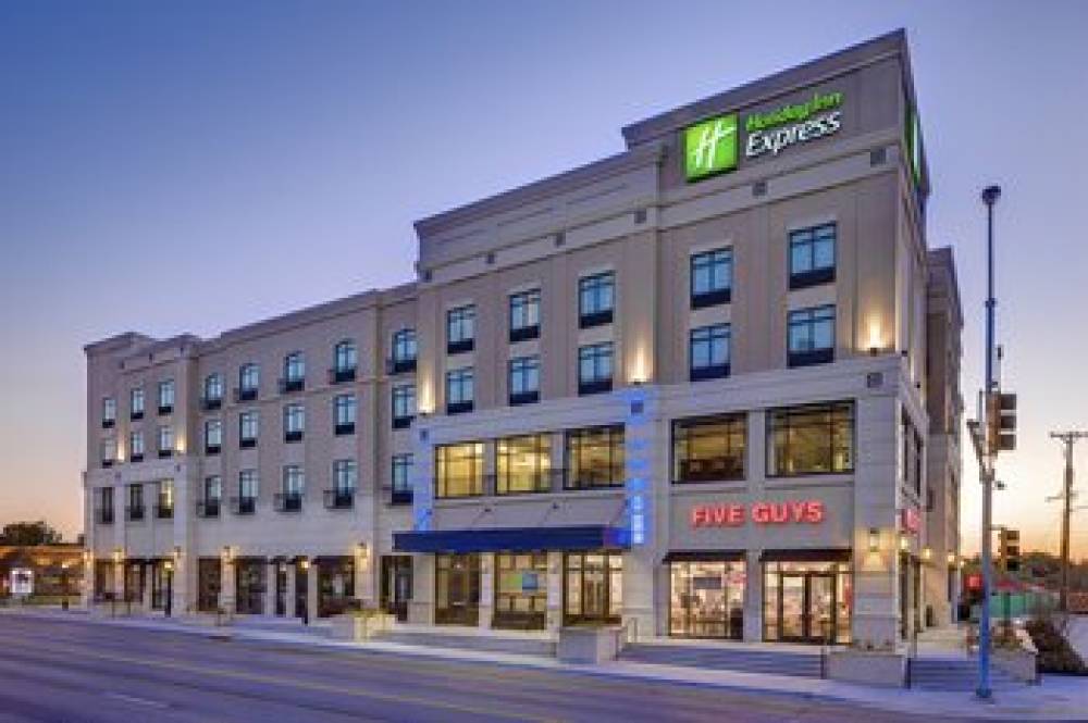 Holiday Inn Express & Suites KANSAS CITY KU MEDICAL CENTER 1