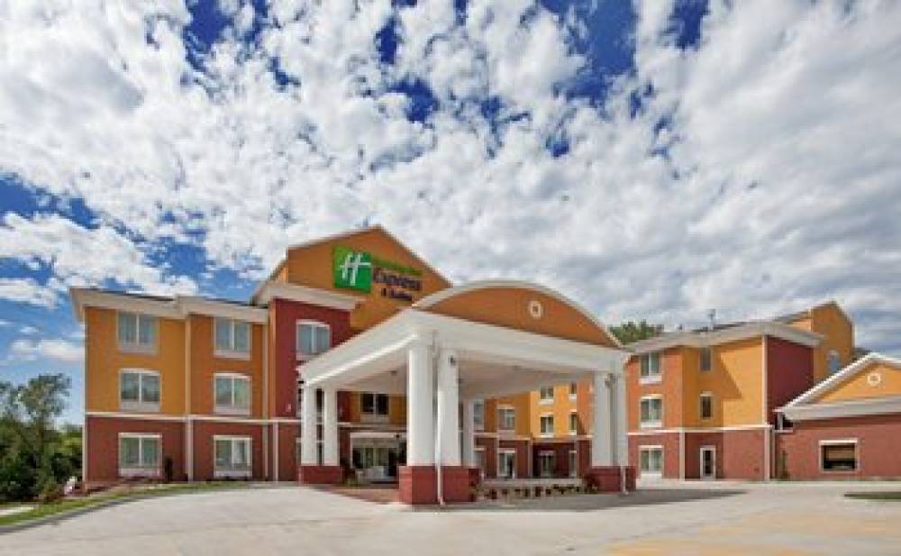 Holiday Inn Express & Suites Kansas City Sport Complex Area