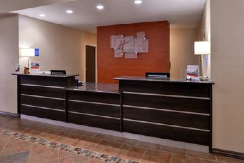 Holiday Inn Express & Suites Kingman