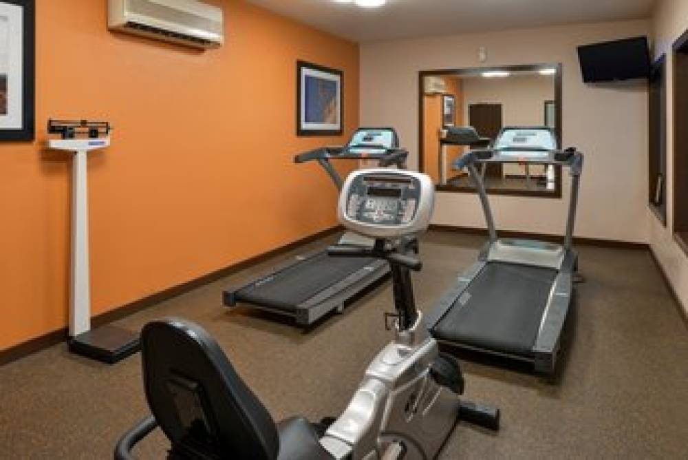 Holiday Inn Express & Suites KINGMAN 5