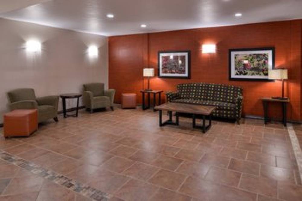 Holiday Inn Express & Suites KINGMAN 6