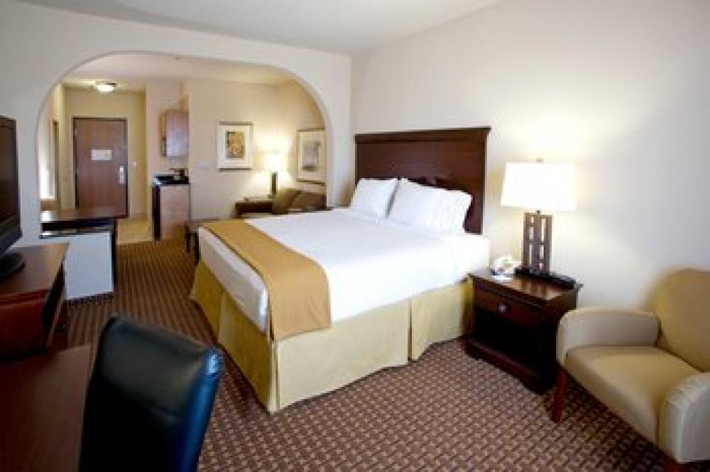 Holiday Inn Express & Suites KINGSVILLE 10