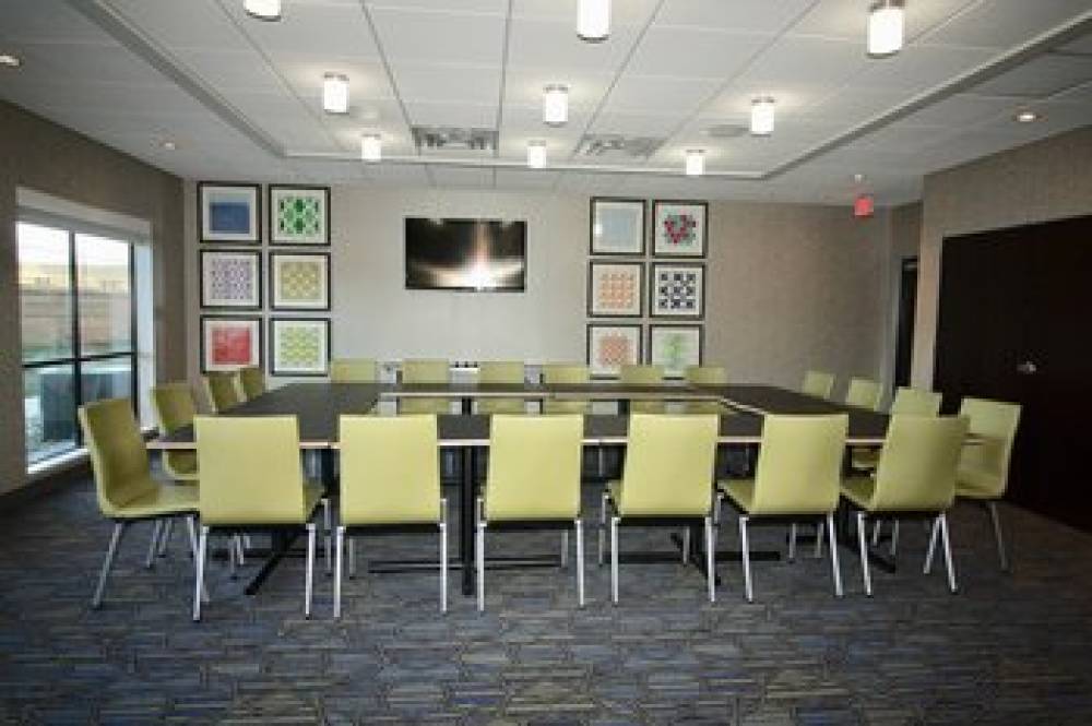 Holiday Inn Express & Suites KIRKSVILLE - UNIVERSITY AREA 8