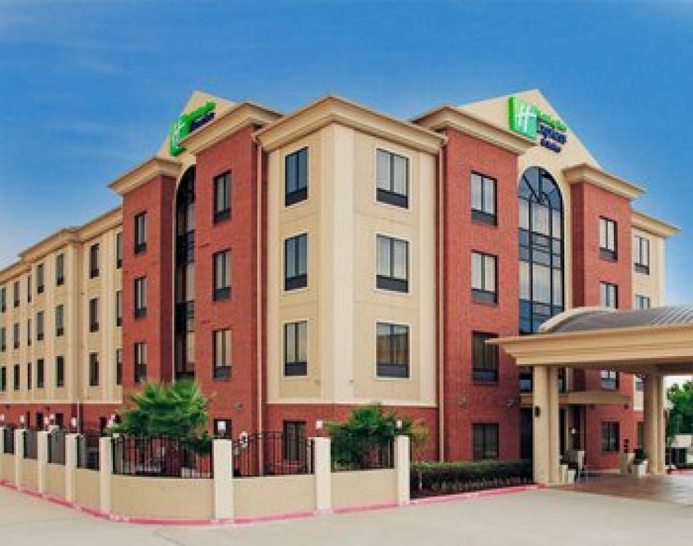 Holiday Inn Express & Suites LA PORTE 1