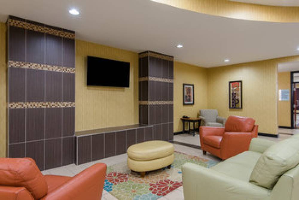 Holiday Inn Express & Suites Lafayette East